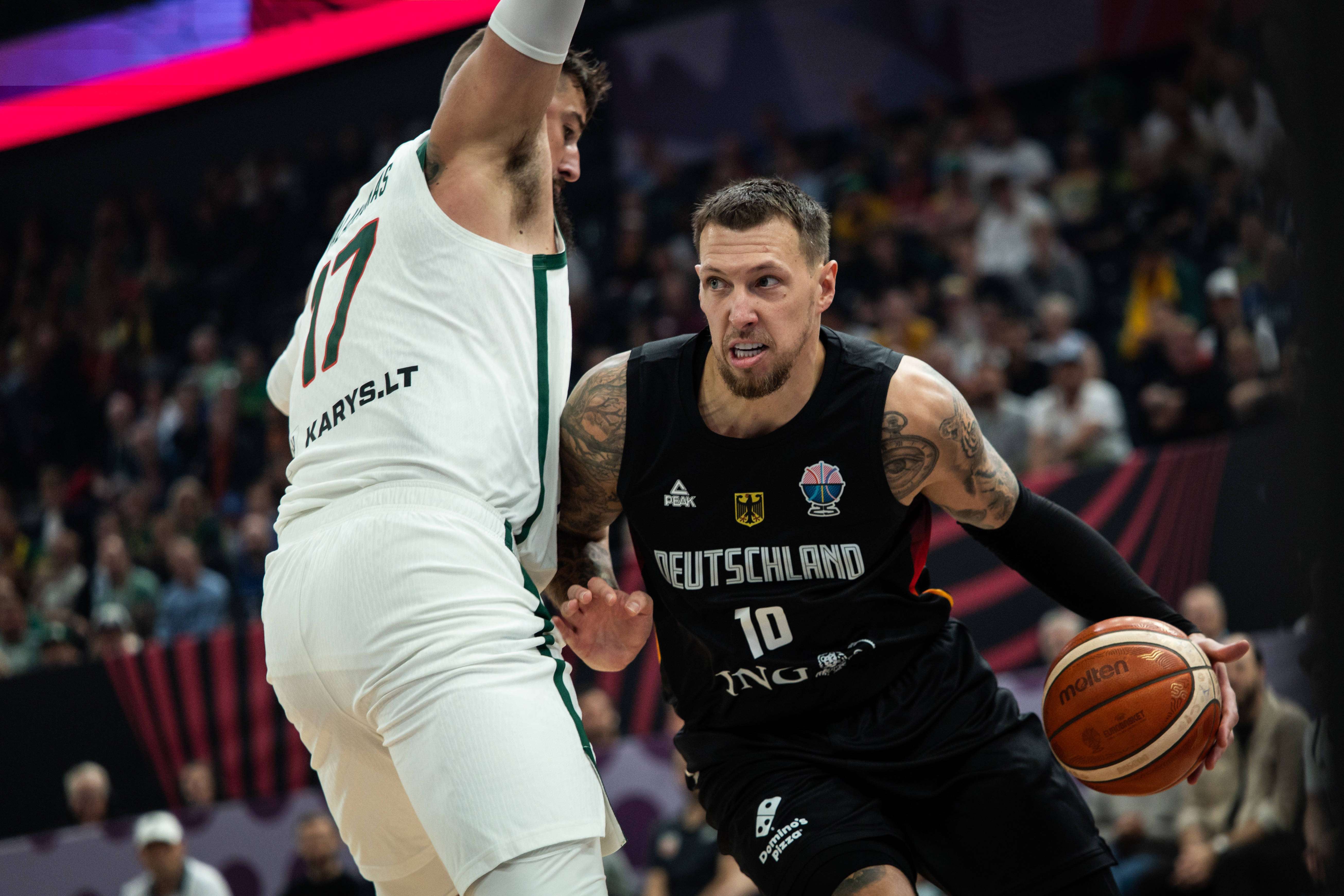 爱游戏官网-包含冲刺阶段勒沃库森备战CBA常规赛莱比锡围绕NBA季后赛内部沟通，网友：多伦多猛龙清晨篮板制胜的词条